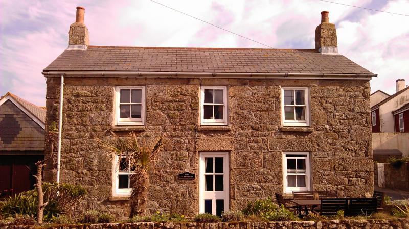 The Farmhouse, Old Town